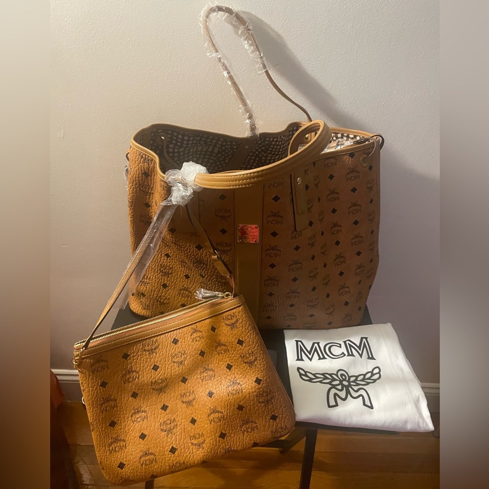 MCM Medium Liz Reversible Shopper